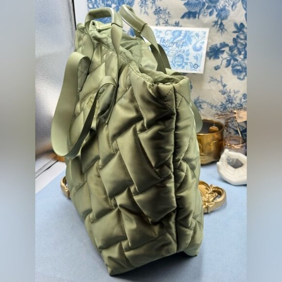 🆕 KURT GEIGER LONDON 🧿 NWOT Large Green Recycled Nylon Quilted Tote Bag - Picture 6 of 15